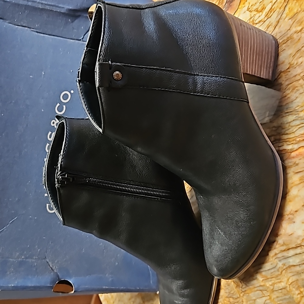 BASS Shiloh Black Leather Ankle Boot - 9 - Picture 3 of 6